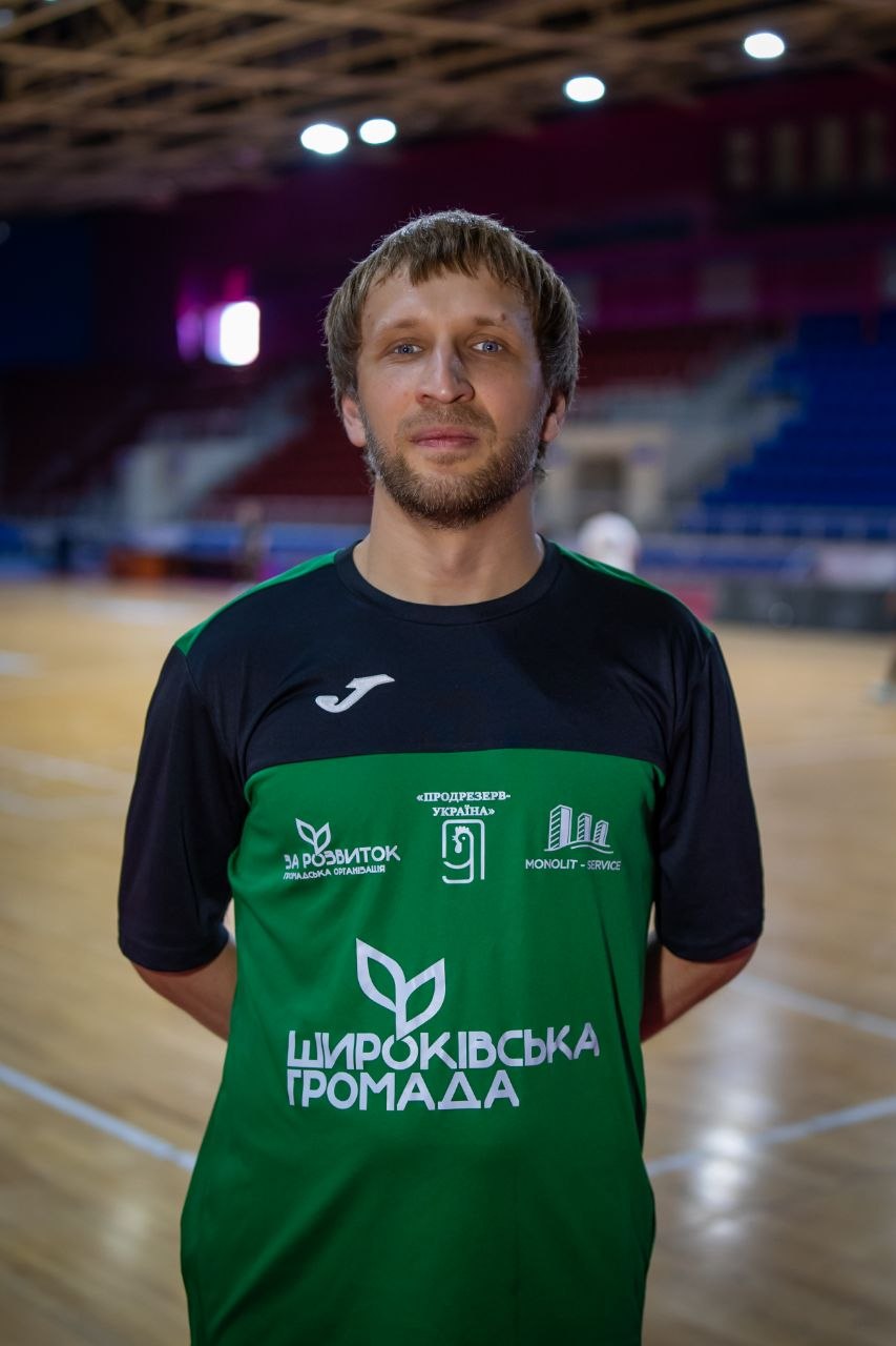 Попов Євген