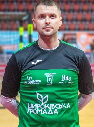Ніколайчук Віктор